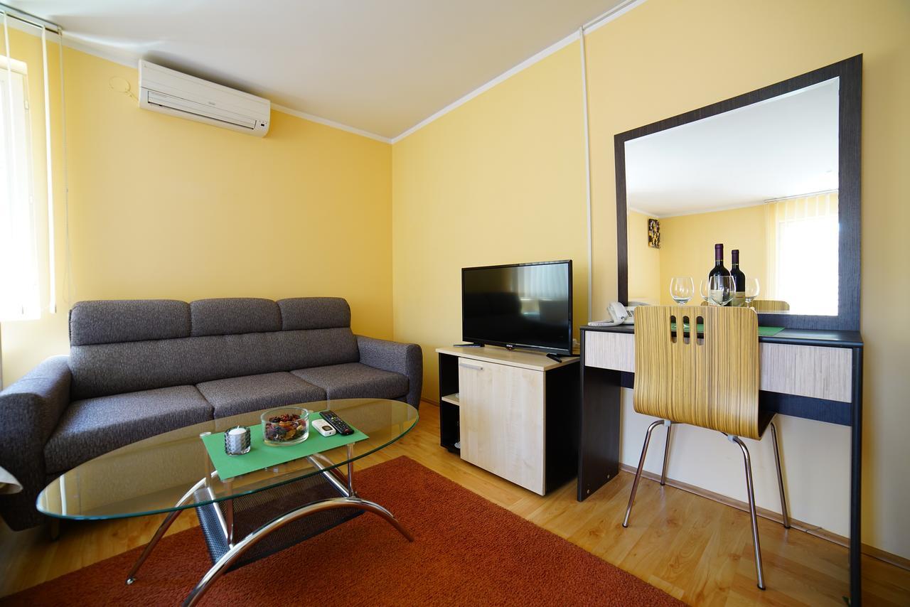Bed And Breakfast Majesty Ni 외부 사진